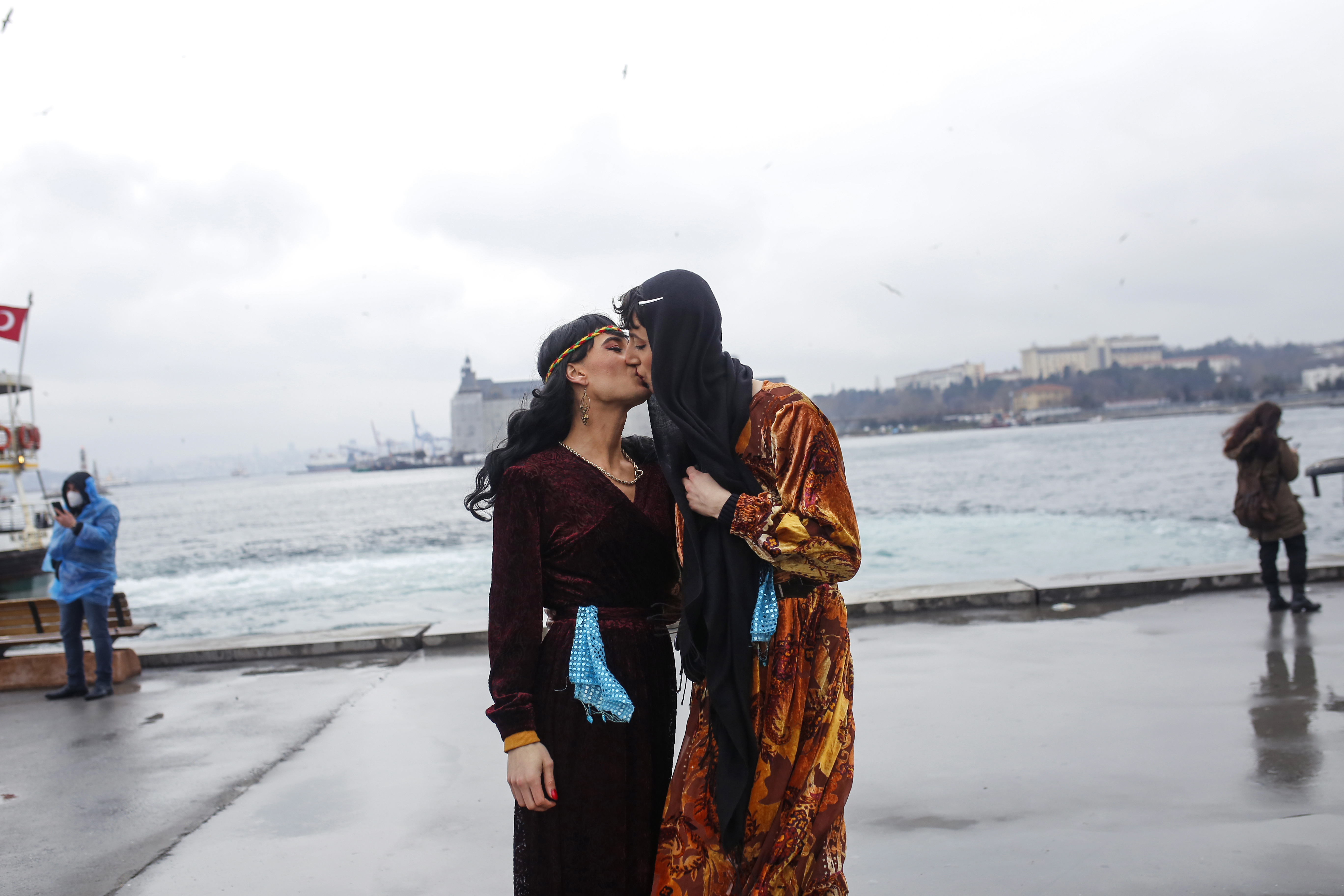 01 - Resisting - Winner - Cansu Yıldıran_highres